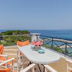 Bella Vista Sea View Apartments, By Zantewize * טרגקי