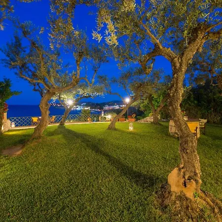 Bella Vista Sea View Apartments, By Zantewize Apartment Tragaki