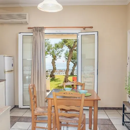 Bella Vista Sea View Apartments, By Zantewize *