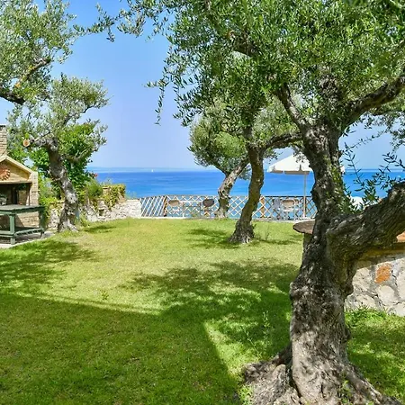 Apartment Bella Vista Sea View Apartments, By Zantewize