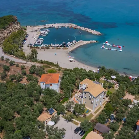 Bella Vista Sea View Apartments, By Zantewize Tragaki