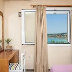 Bella Vista Sea View Apartments, By Zantewize *