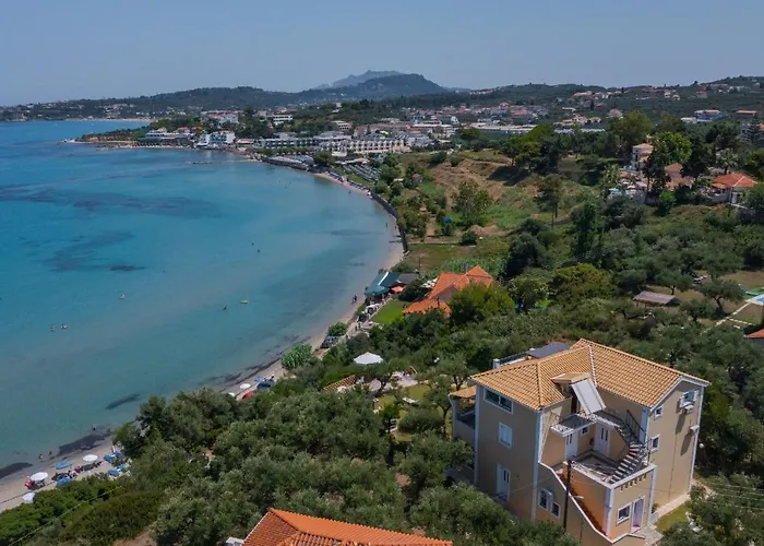 Bella Vista Sea View Apartments, By Zantewize *