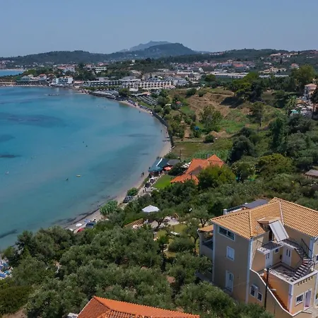 Bella Vista Sea View Apartments, By Zantewize *